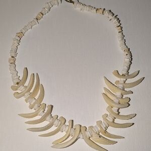 Elegant Cream Necklace